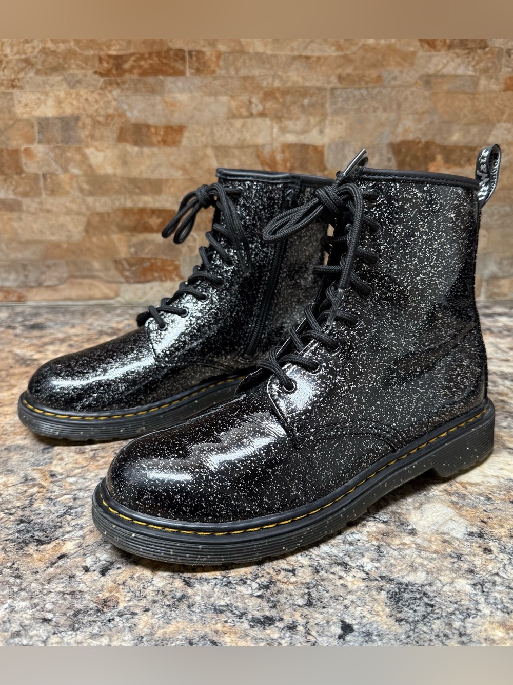 Dr Martens Black Cosmic Glitter 1460 Y Combat Boots Leather Size 7 Airwalk
